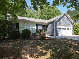 2413 Barndale Dr, Lawrenceville, GA 30044