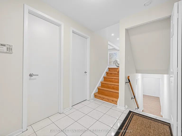 646 Village Pkwy #26 — Photo 5