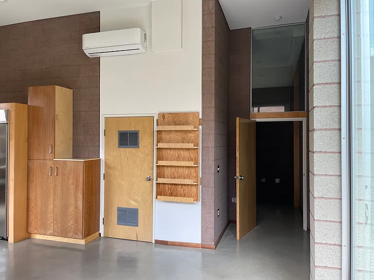 530 Brooks Ave — Photo 17