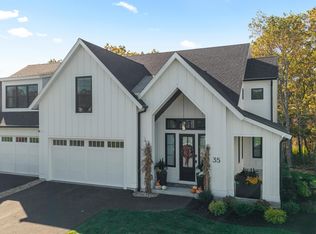 44 Trails Edge Rd, Windham, NH 03087