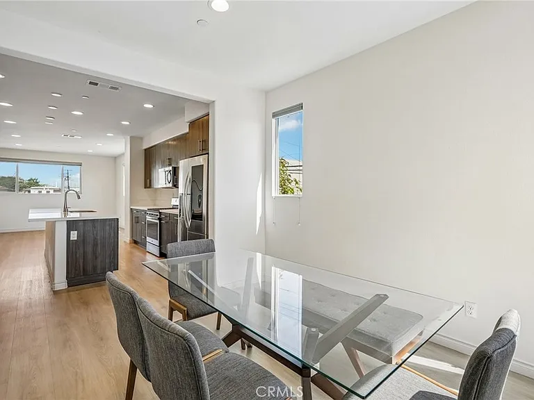 116 N 6th St #D — Photo 12