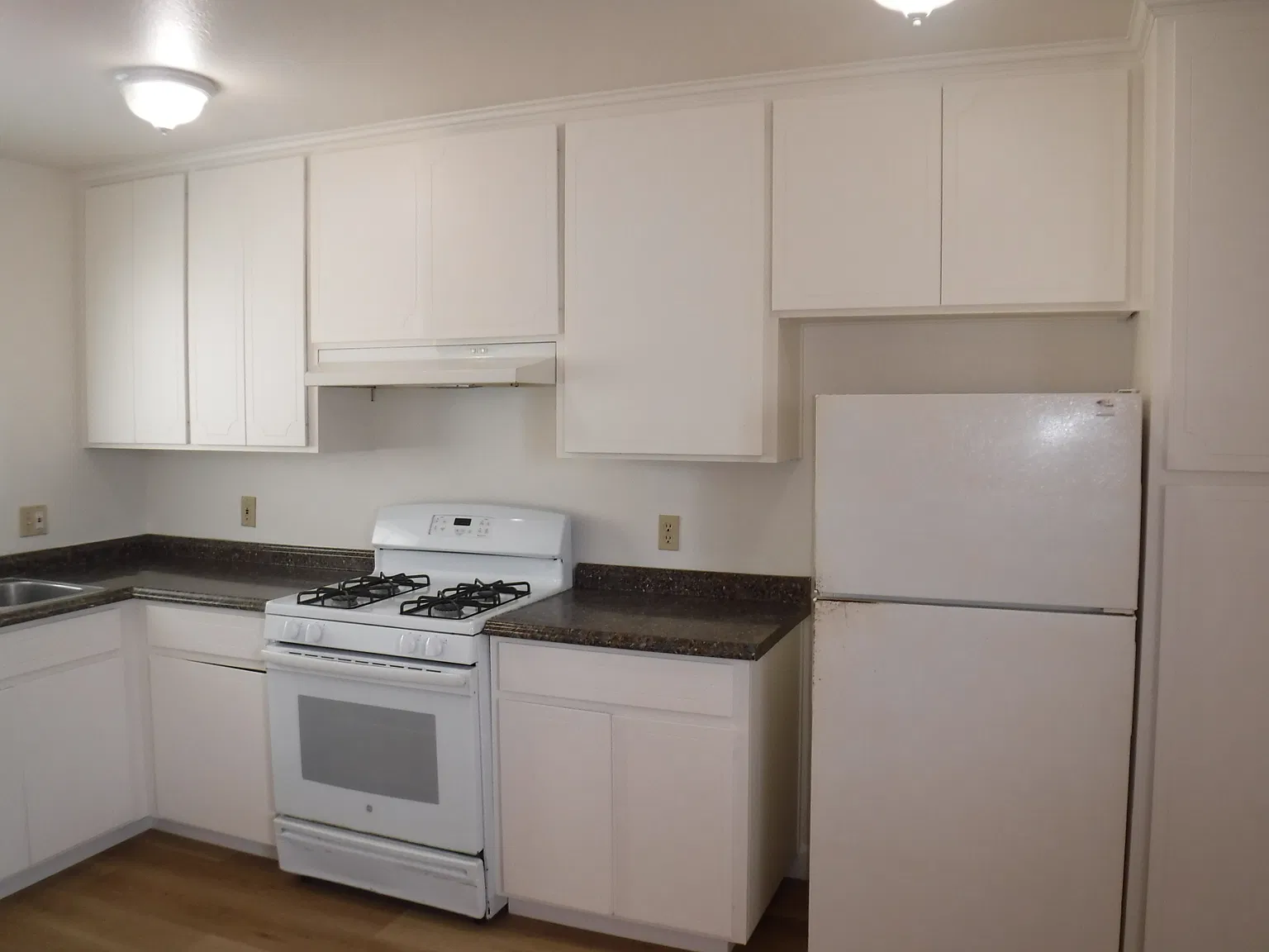 2 bed, $2,850 — Photo 4