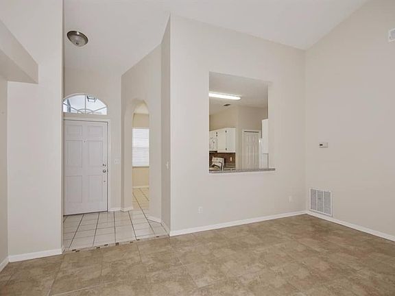 4th image of 1025 Piedmont Oaks Dr
