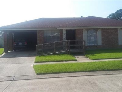 817 E Crystal Ct, Westwego, LA, 70094