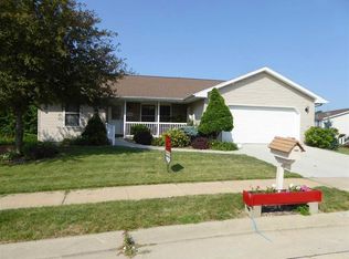 4978 Gabriel Dr, Dubuque, IA 52002