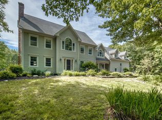 43 Glenview Rd, Cumberland, ME 04021