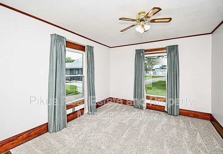 9459 Maple Ave SE — Photo 5
