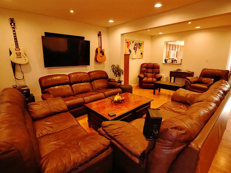 21763 Leatherleaf Cir — Photo 17