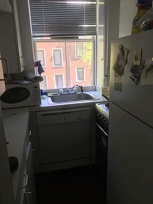 Rented by Aryeh Realty | media 11