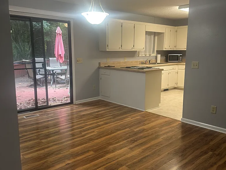 809 Hilltop Cir #HOUSE — Photo 30