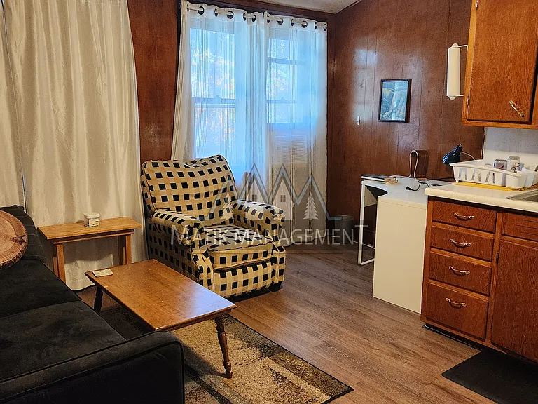 1825 1st St SW #2 — Photo 5