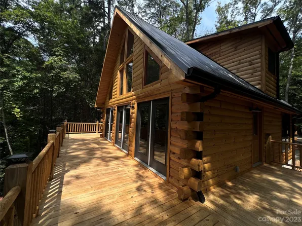 146 Blue Jay Ln, Lake Lure, NC 28746