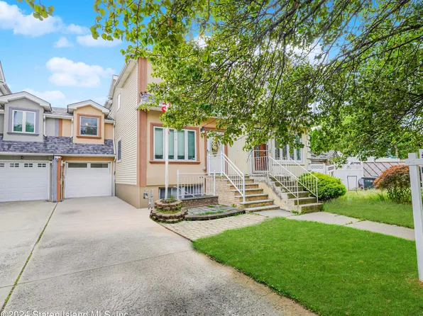 44 Anaconda St, Staten Island, NY 10312