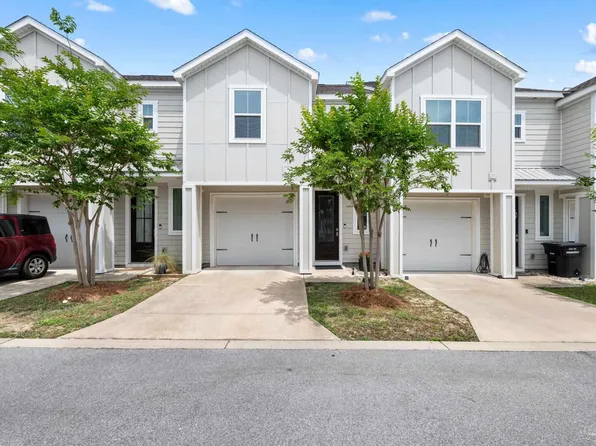 266 Junction Ave, Pensacola, FL 32502