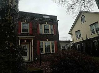 370 Sunset Rd, West Reading, PA 19611