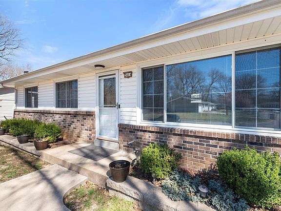 3rd image of 2414 Banister Dr