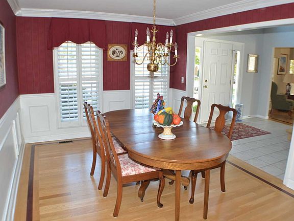 4th image of 68 Rock River Ct