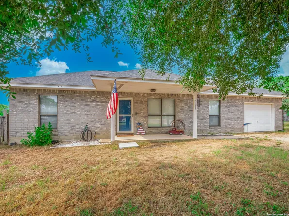 5159 FM 536, Floresville, TX 78114