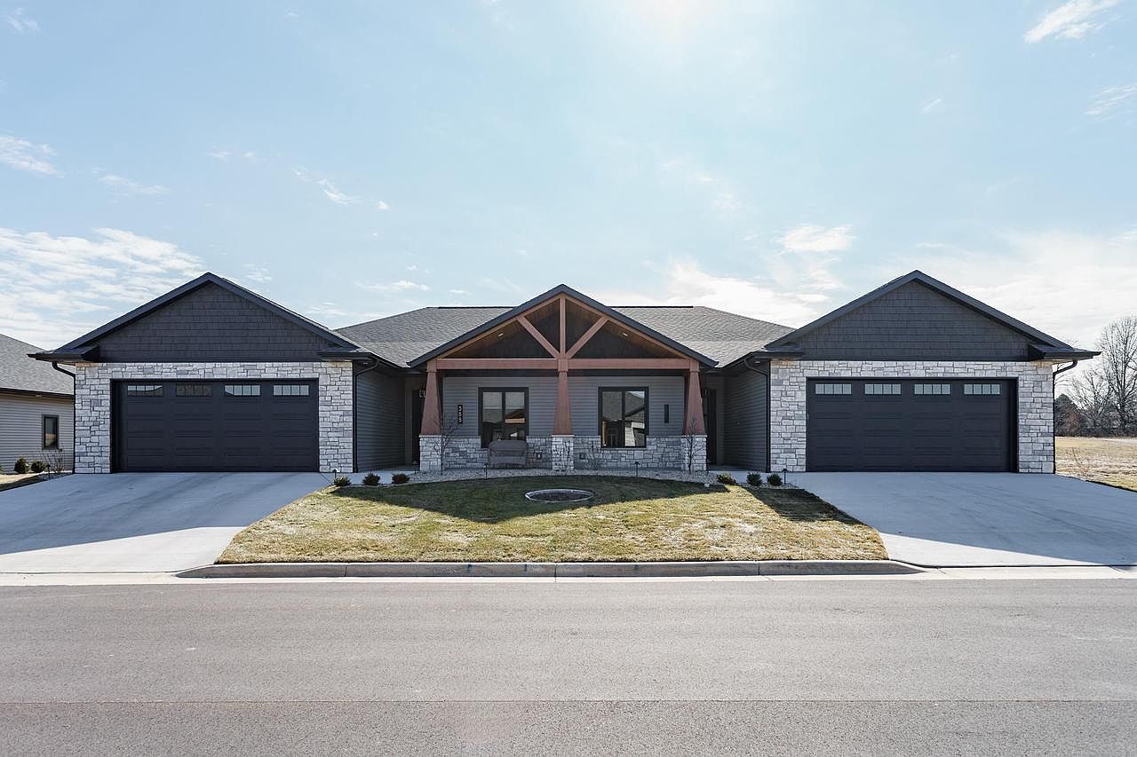 381 Ridge View Drive #4
