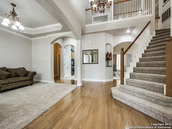 5th image of 2119 Persimmon Dr