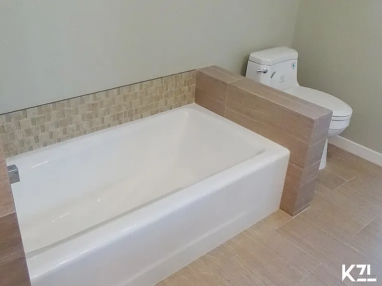 14224 Riverside Dr #2 — Photo 3