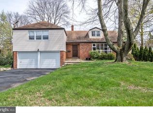 1704 Willow Grove Ave, Glenside, PA 19038