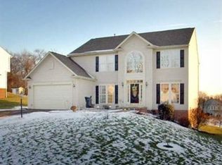 114 Cherrywood Dr, New Kensington, PA