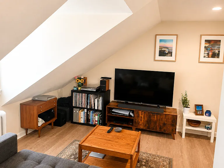 97 Florence Ave #2 — Photo 6