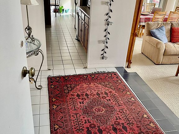 5th image of 5471 S Hyde Park Blvd APT 15A