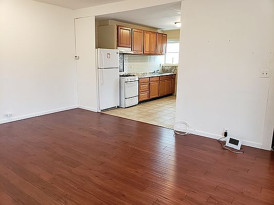 1st image of 692 5th Ave #2