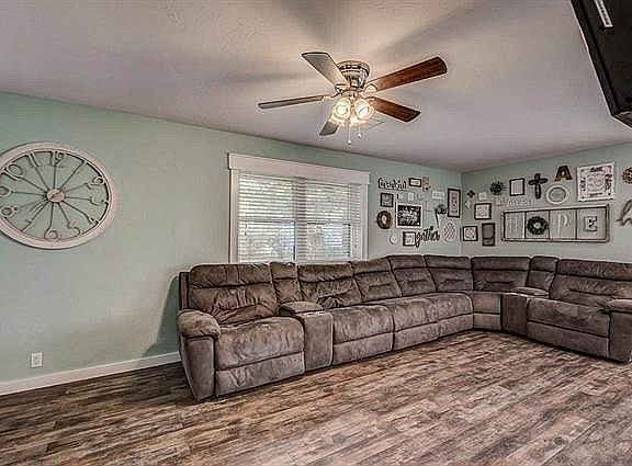 3rd image of 6902 Norrie Ln