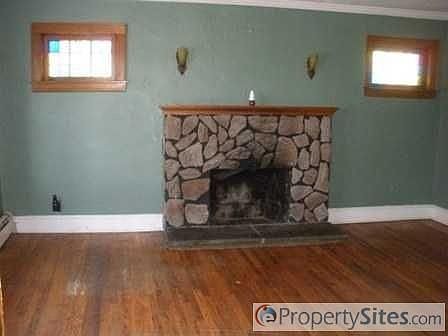 2nd image of 1463 Matheron Ave