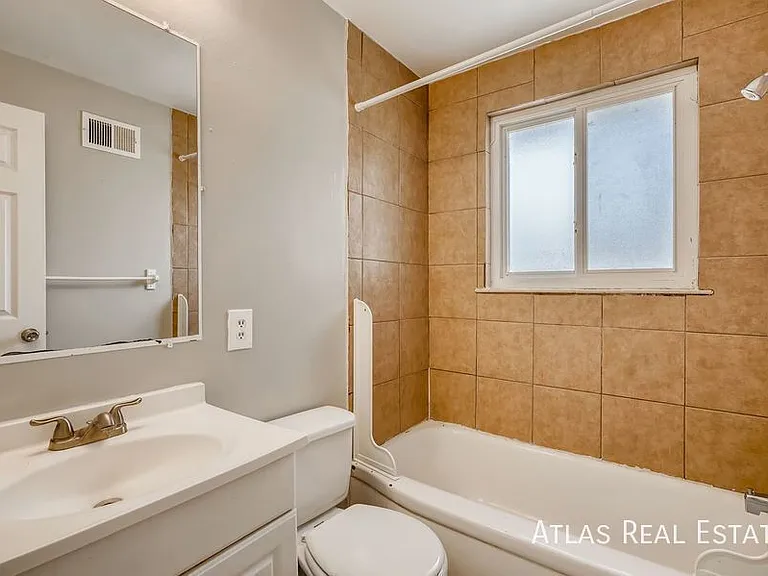 1395 Lansing St — Photo 13