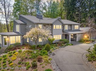 8121 W Eaton Hwy, Grand Ledge, MI 48837
