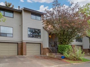 3302 E 50th St NW #10, Calgary, AB T3A2C6