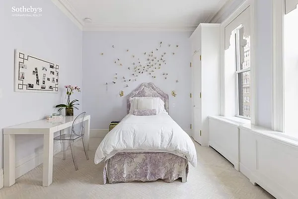 Sold by Sotheby's International Realty | media 12