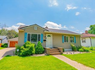 109 Buckingham Ln, Madison, WI 53714