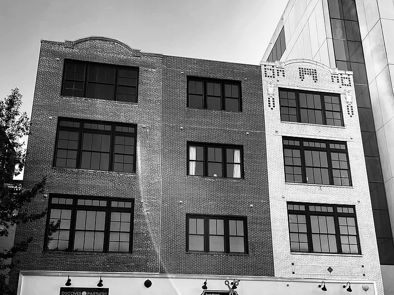 28 Monroe St #301 — Photo 14