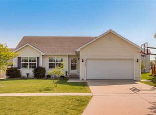 545 SE Waco Pl, Waukee, IA 50263