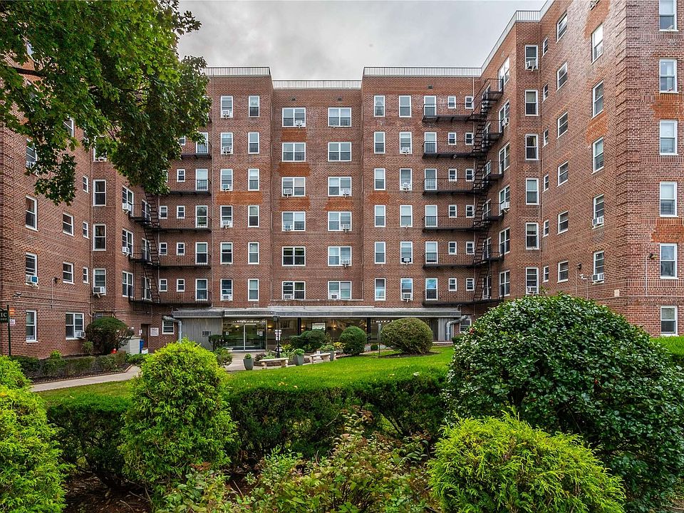 1st image of 84-50 169th St #304