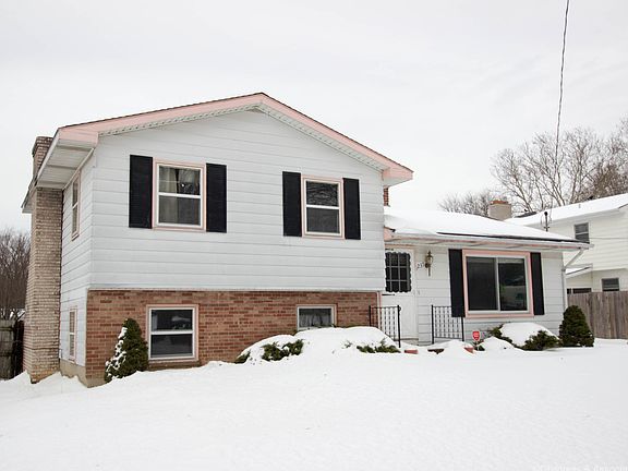 3rd image of 1237 Palmer Ct NE