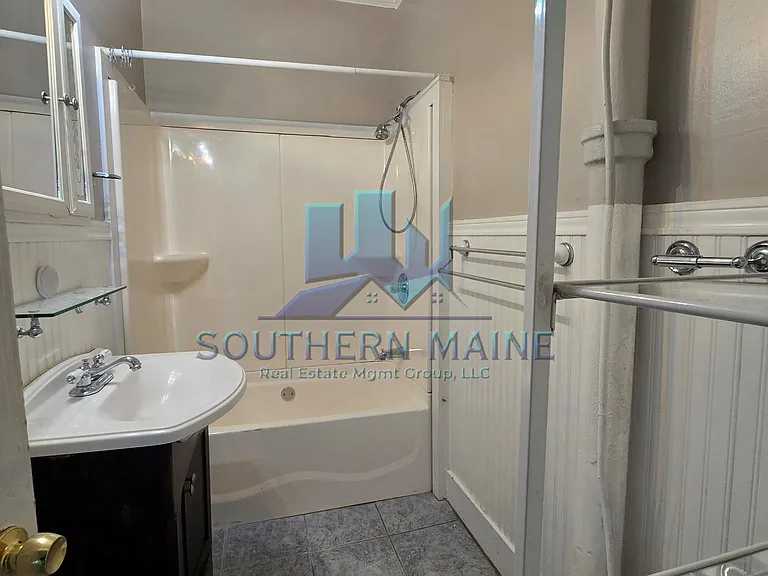 10 Grove St #3 — Photo 16