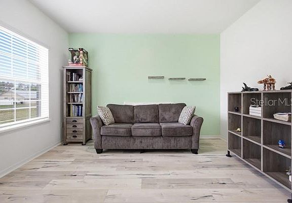 4th image of 4909 SW 107th Loop