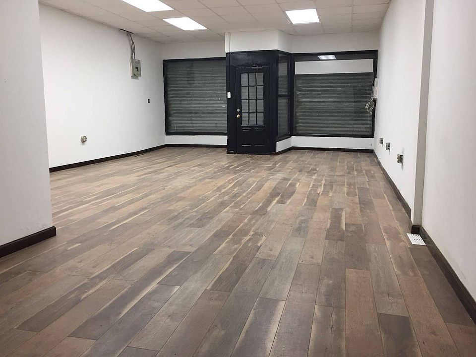 1st image of 388 Bay St