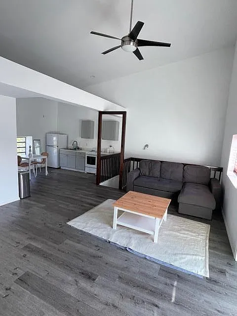 135-9U Frydenhoj Rd