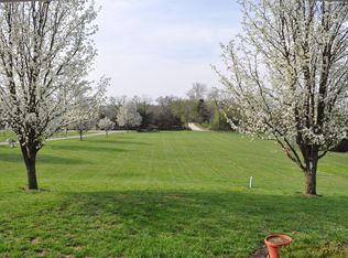 18090 Evans Rd, Tonganoxie, KS 66086