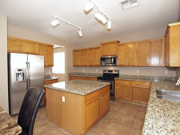 5th image of 9526 W Highland Ave