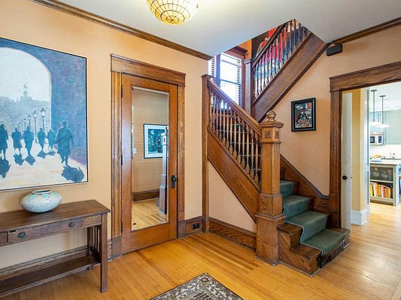 3rd image of 3245 Irving Ave S