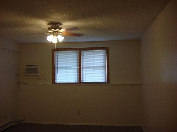 3rd image of 517 Emmett St APT B14