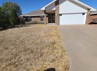 2308 Country Meadows Dr, Clovis, NM 88101